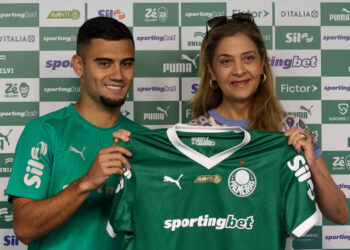 Andreas deixa erro na final da Libertadores no passado e celebra chegada ao Palmeiras