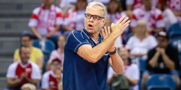 Bernardinho define os 14 jogadores para o Mundial de Vôlei