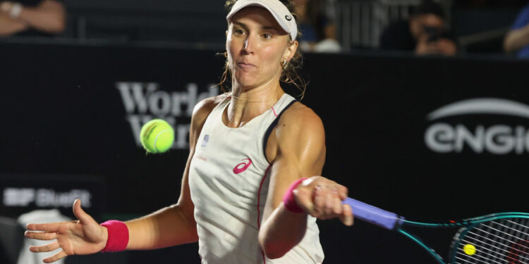 Bia Haddad vence confronto brasileiro e vai às quartas do SP Open