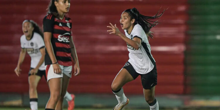Botafogo bate o Flamengo e conquista o Brasileirão Sub-20 de futebol feminino