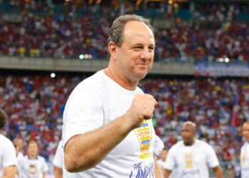 Ceni e o Bahia evoluem lado a lado