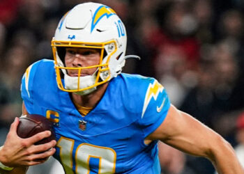 Chargers vencem Chiefs em São Paulo e encerram tabu na NFL