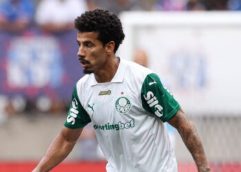 Lucas Evangelista sofre lesão muscular e pode passar por cirurgia no Palmeiras