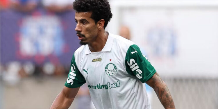 Lucas Evangelista sofre lesão muscular e pode passar por cirurgia no Palmeiras