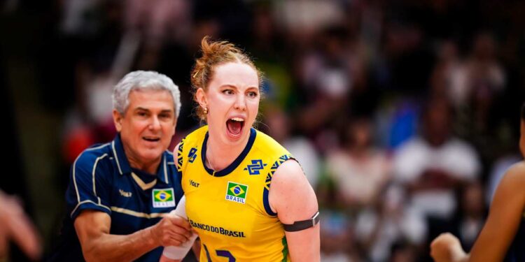 Brasil supera França e desafia a Itália na semifinal do Mundial de Vôlei