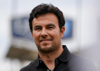 Pérez testa simulador da Cadillac e inicia preparação para retorno à F1