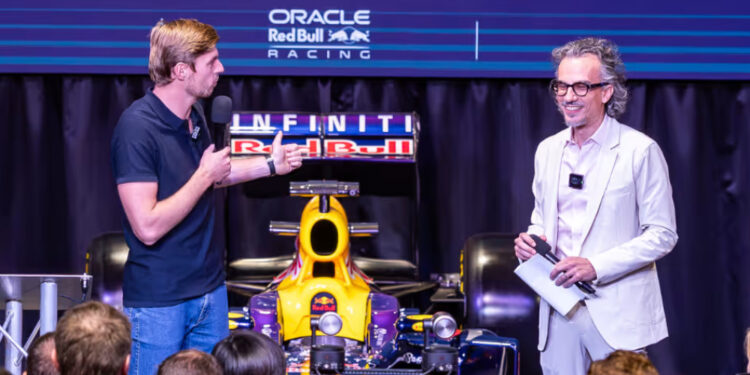 Red Bull e Ford destacam Verstappen como peça central no projeto de motor para 2026