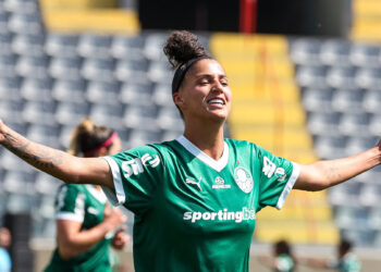 Palmeiras vende Amanda Gutierres ao Boston Legacy na maior transferência do futebol feminino do Brasil
