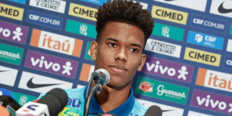 Estêvão coloca sua versatilidade à disposição da seleção: “Faço o que for melhor”