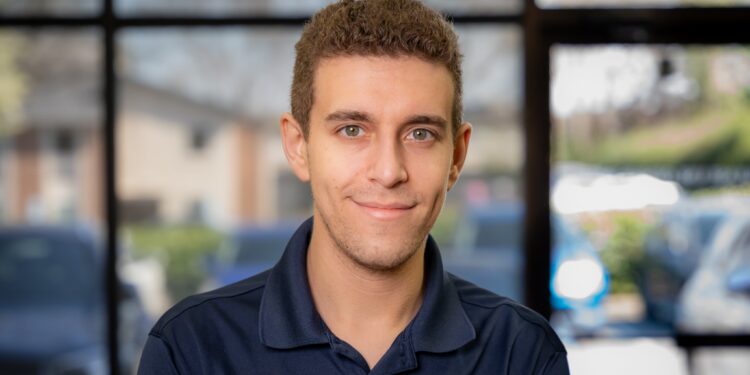 Grande Mestre de xadrez, Daniel Naroditsky morre aos 29 anos