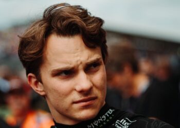 Piastri minimiza preocupação com Verstappen: “Isso não muda a forma da minha corrida”