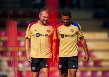 Barcelona pode ter Thiago Alcântara no comando do time contra o Real Madrid; entenda