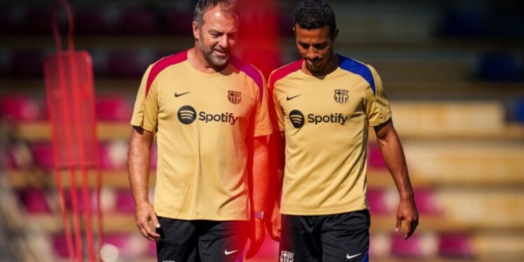 Barcelona pode ter Thiago Alcântara no comando do time contra o Real Madrid; entenda