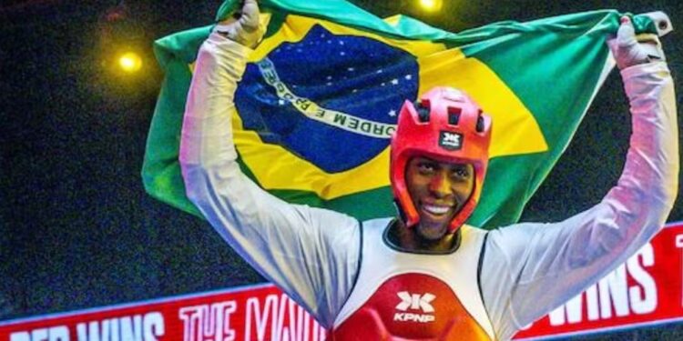 Henrique Marques vence chinês e fatura ouro inédito no Mundial de Taekwondo
