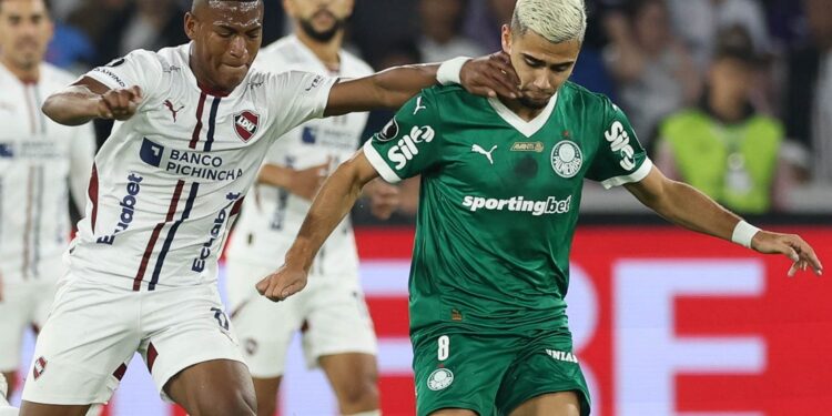 Palmeiras joga futuro na Libertadores diante da LDU nesta quinta