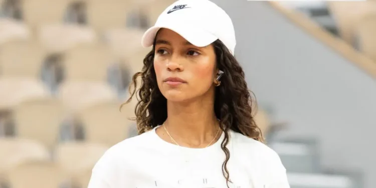 “Faço terapia justamente para não me sentir mal”, diz Rayssa Leal sobre críticas