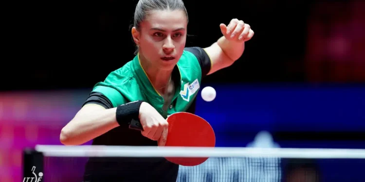 Bruna Takahashi faz duelo acirrado, mas se despede do WTT de Montpellier nas oitavas