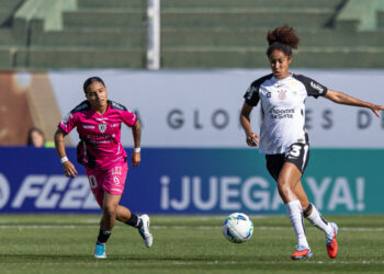 Corinthians leva gol nos acréscimos e estreia com empate na Libertadores Feminina
