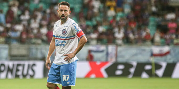 Everton Ribeiro passa por cirurgia de tireoide após diagnóstico de câncer