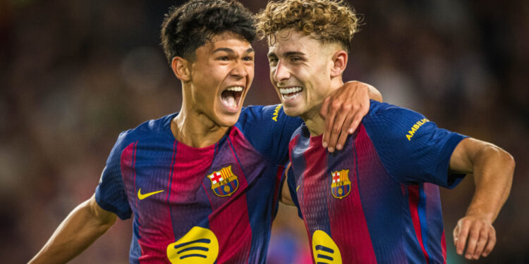 Com três de Fermín López, Barcelona atropela o Olympiacos pela Champions