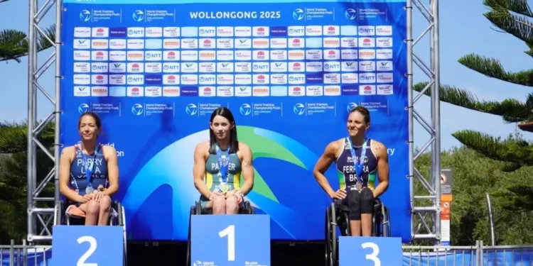 Jéssica Ferreira conquista bronze no Mundial de triatlo paralímpico