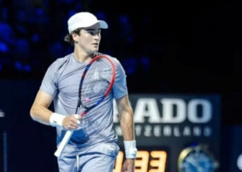 João Fonseca avança à semi na Basileia e entra pela primeira vez no top 40