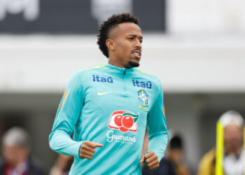 De volta à Seleção, Éder Militão relembra lesões: “Pensei em parar de jogar”