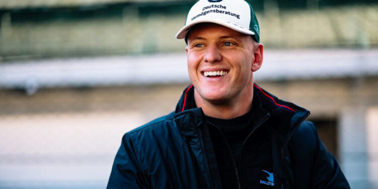 Mick Schumacher é anunciado para temporada de 2026 da Indy