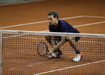 Bruno Soares retorna às quadras para enfrentar lendas do tênis