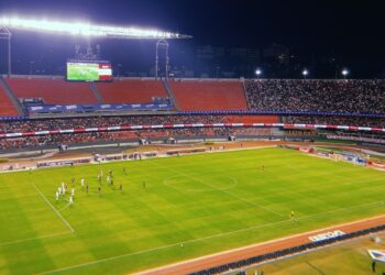 São Paulo desiste do Morumbi e vai mandar jogo contra o Inter na Vila Belmiro