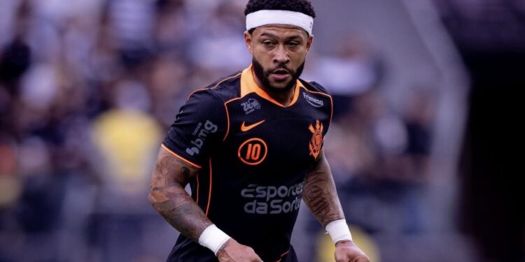Corinthians tem dívida de R$ 23 milhões com Memphis Depay