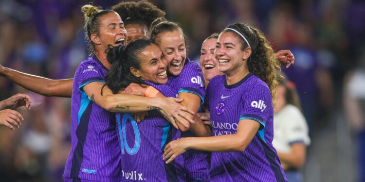 Luana celebra primeiro gol após se curar de câncer: “Nada é impossível”
