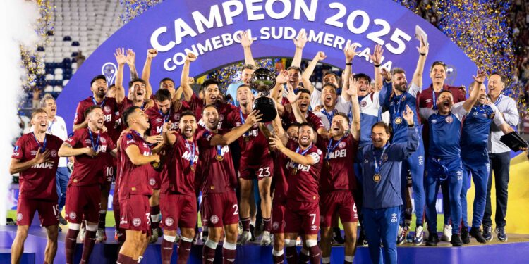 Lanús vence o Atlético-MG nos pênaltis e é bicampeão da Copa Sul-Americana