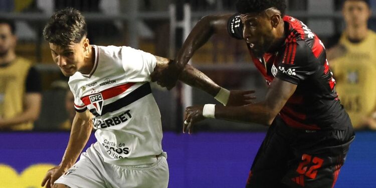 São Paulo arranca empate e impede o Flamengo de assumir a liderança do Brasileirão