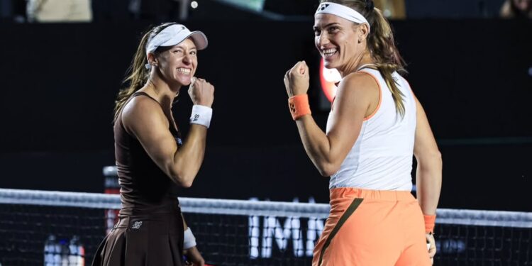 Luisa Stefani recebe homenagem de Timea Babos após fim da parceria