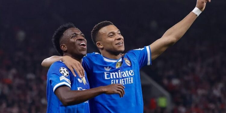 Mbappé valoriza Vini Jr. no Real Madrid e jornal espanhol exalta o brasileiro