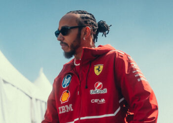 Hamilton reflete sobre dilema da McLaren e recorda 2007: “Escolher um piloto é muito difícil”