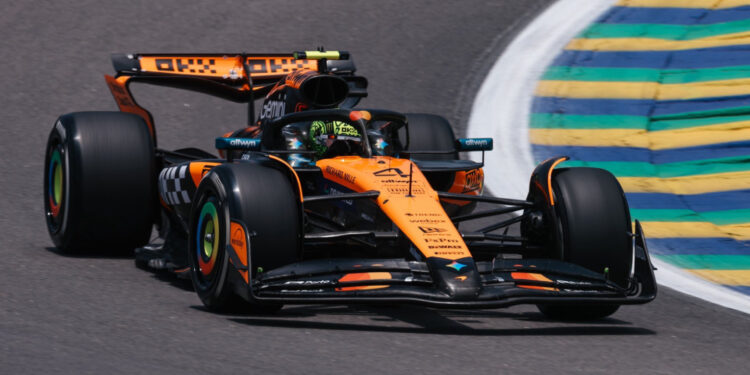 Norris supera Piastri e lidera dobradinha da McLaren no único treino livre em SP; Bortoleto é 5º