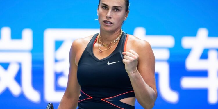 Sabalenka é contra mulheres competirem contra tenistas trans
