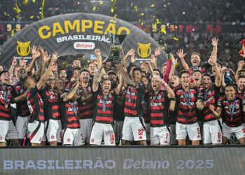 “Uma vez Flamengo, sempre Flamengo”. O hino aponta o futuro do futebol brasileiro