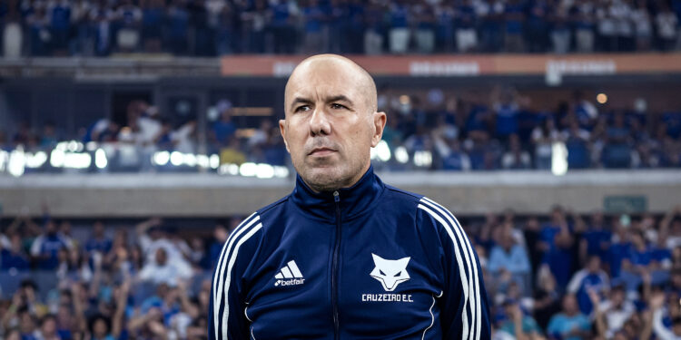Cruzeiro anuncia saída do técnico Leonardo Jardim