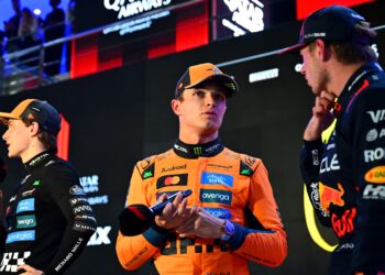 Norris x Verstappen x Piastri: relembre a última vez em que três pilotos brigaram pelo título da F1 até a corrida final
