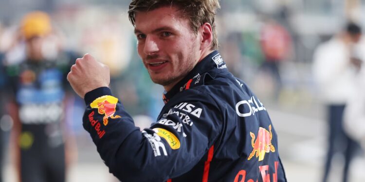 Verstappen supera rivais da McLaren e faz a pole do GP de Abu Dhabi; Bortoleto é 7º
