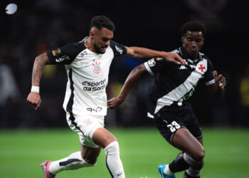 Corinthians e Vasco empatam na Neo Química Arena no jogo de ida da final