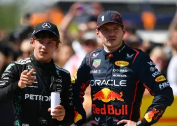 Pedido de desculpa da Red Bull a Antonelli teria sido exigência de Verstappen