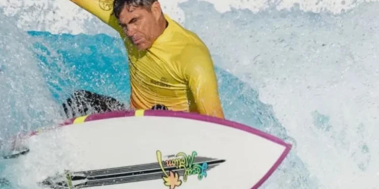 “A câmera me atrapalhou”, diz Carlos Burle sobre acidente nas ondas gigantes de Nazaré